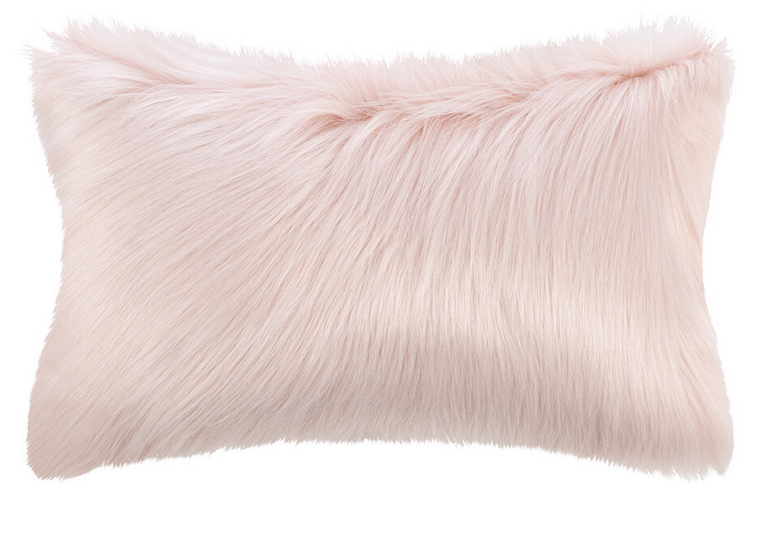 Coussin rectangle en fausse fourrure himalaya blush Maison Prélonge