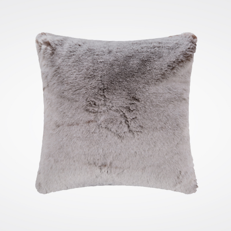 Housse de coussin carré en fausse fourrure couleur chataigne Maison Prélonge
