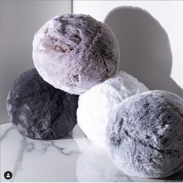 Coussin rond snowball Maison Pélonge.