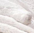 Fausse fourrure couleur blanche Maison Prélonge 