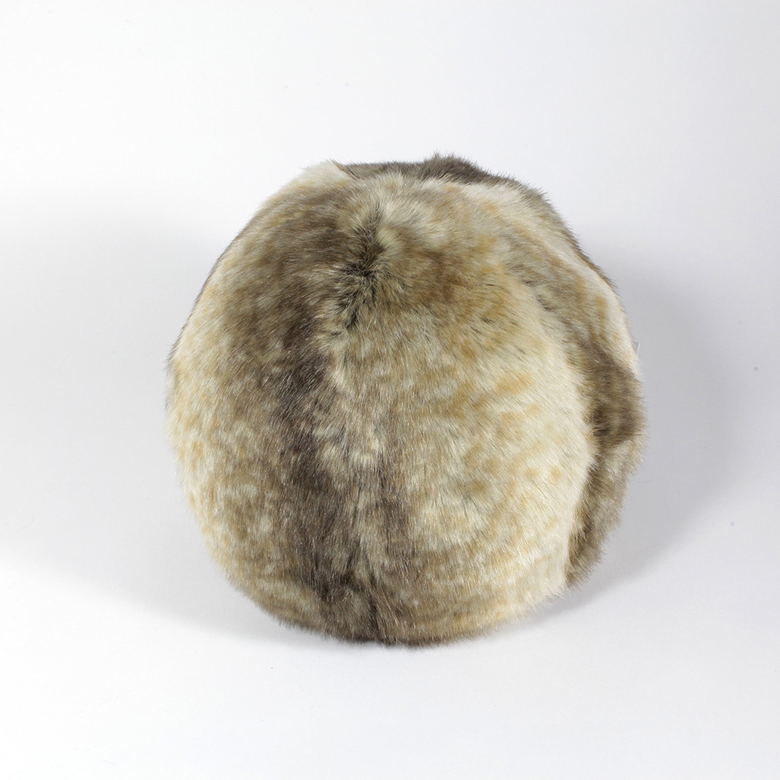 Coussin rond Snowball en fausse fourrure couleur monaco Maison Prélonge