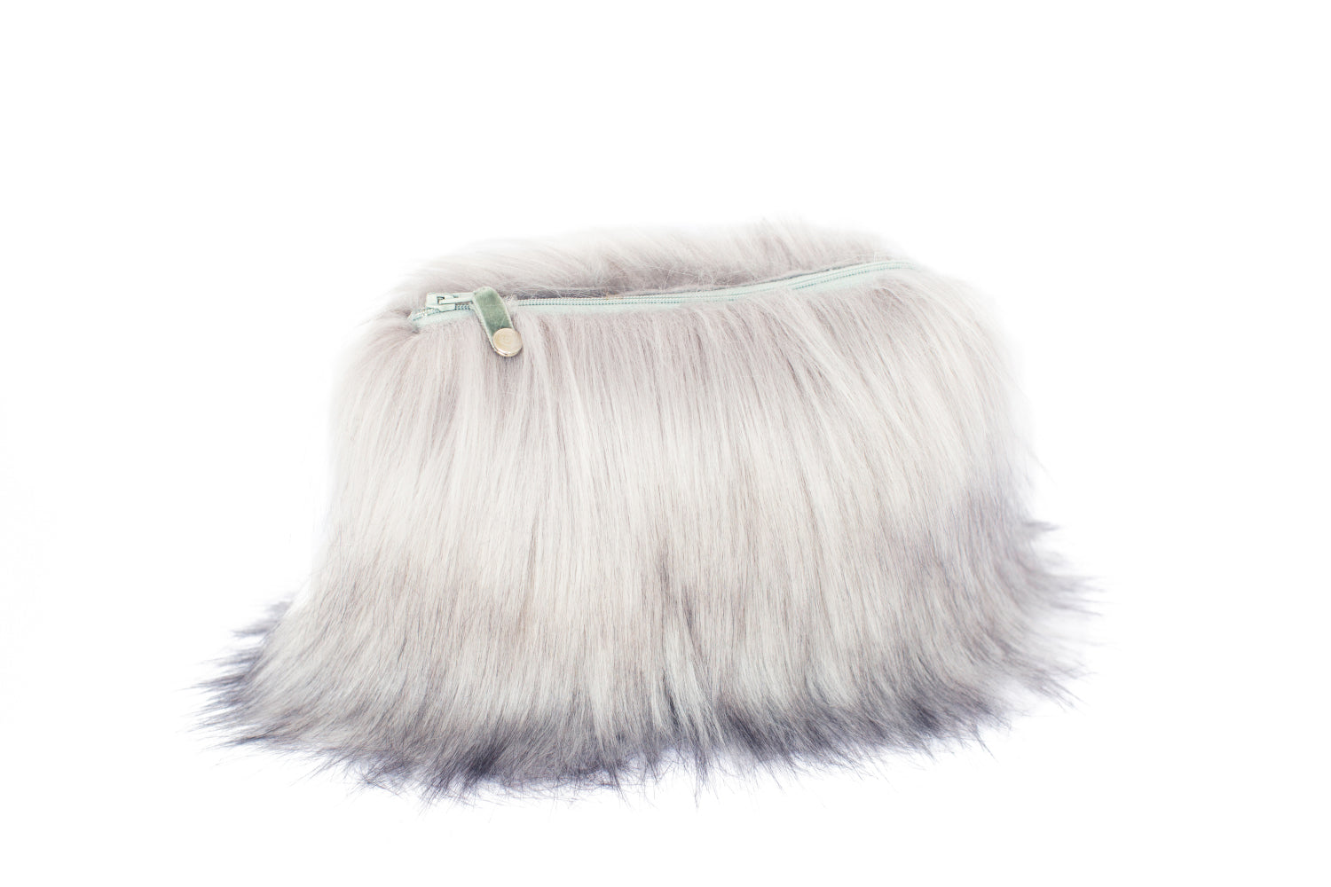 Trousse en fausse fourrure couleur himalya perle Maison Prélonge